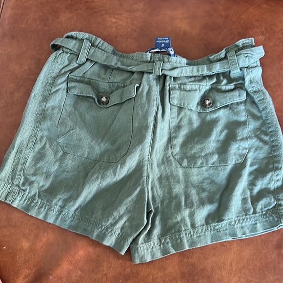Democracy Linen Shorts - Picture 2 of 2